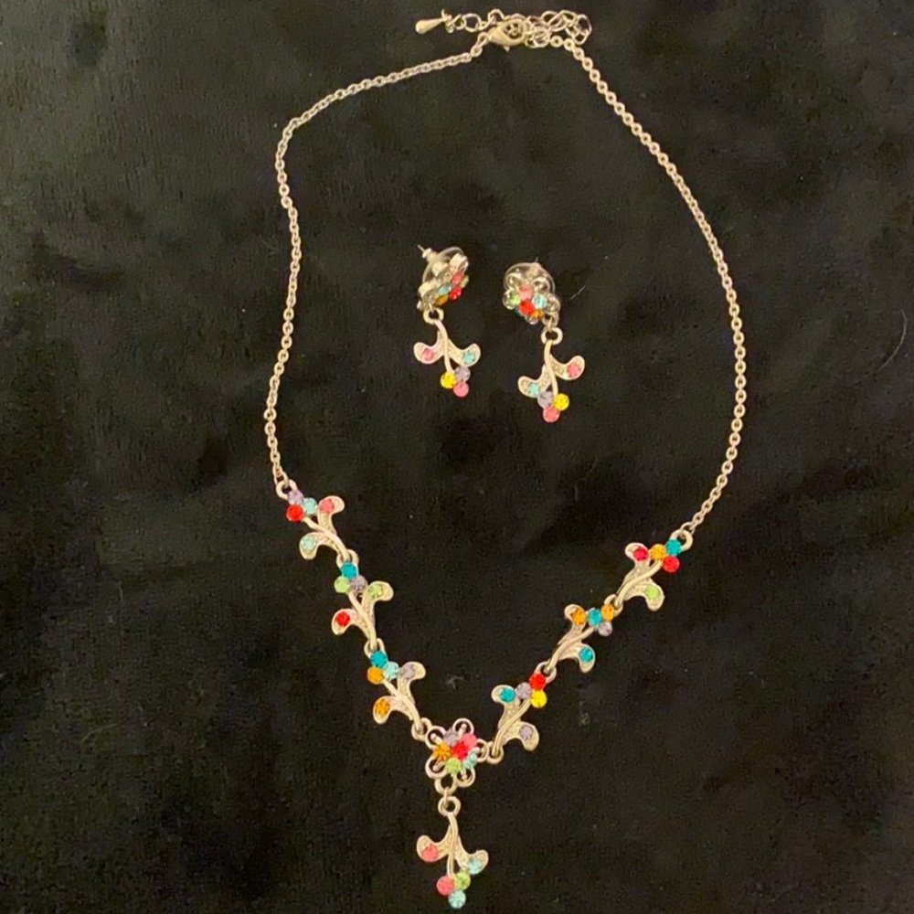 Earring and Jewelry multicolor set